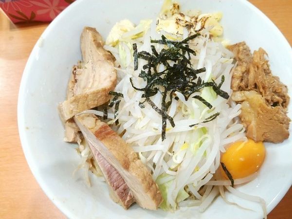 「油そば（ニンニク少し、ほか全部普通）」@らーめん忍者の写真