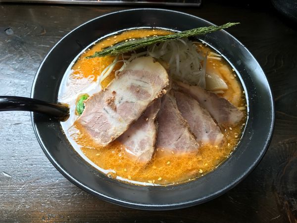 「黄金味噌ネギチャーシュー（１１１０円）」@ラーメン 一遊の写真