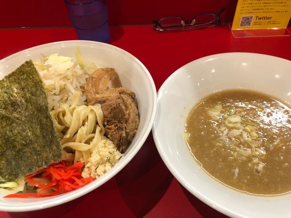「つけ麺豚2枚970円」@銀のしずくの写真