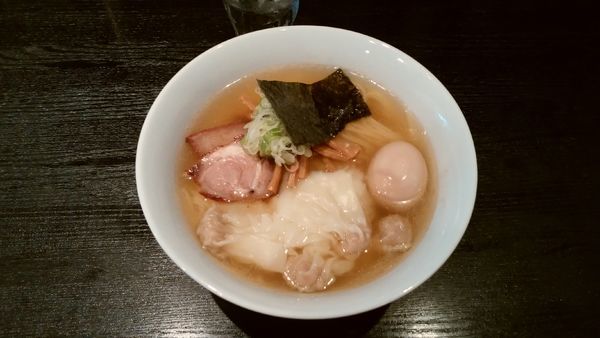 「ワンタンメン(塩)＋味玉¥980-」@支那ソバ 小むろの写真