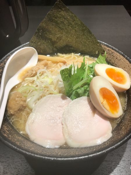 「味玉濃厚醤油」@麺屋武一 虎ノ門店の写真