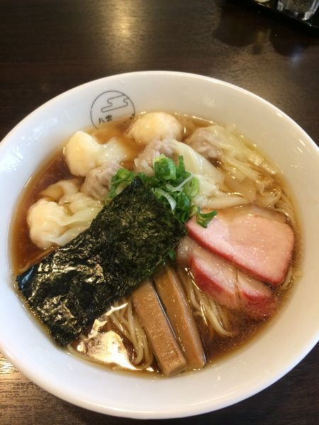 「特製ワンタン麺(黒だし)1100円」@八雲の写真