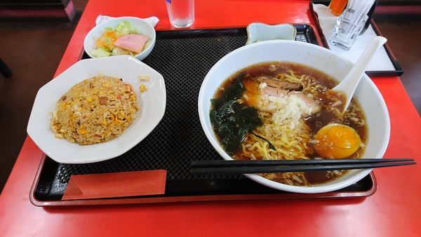 「醤油ラーメン＋半チャーハンセット¥880.-」@吉華園の写真