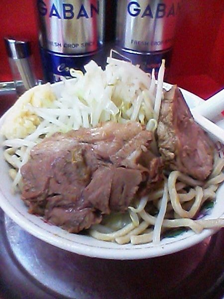 「小ラーメン（豚2枚） 650円　+ニンニク」@麺でる 戸越店の写真