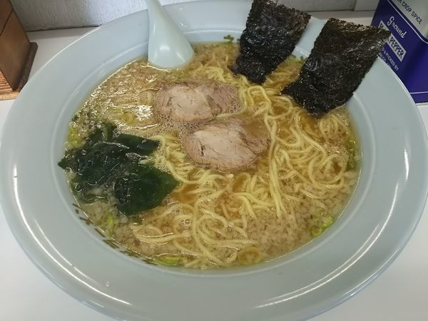 「ラーメン　（メン中盛り）」@ラーメンショップ 長和店の写真