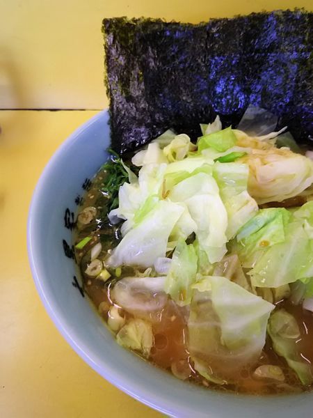 「キャベツラーメン（かため）￥750」@ラーメン 大黒家 生麦本店の写真