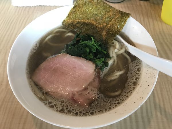 「塩にぼしらーめん」@菜の写真