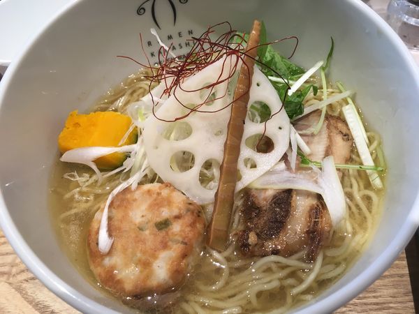 「淡麗塩 細麺」@案山子の写真