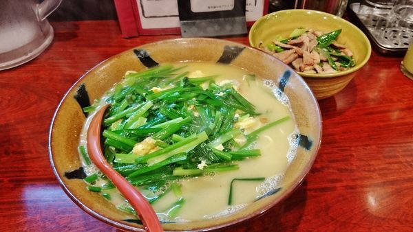 「にらそば+大盛り+ネギチャーシュー丼+生ビール」@YOSHIBA 芳葉 拝島駅前店の写真