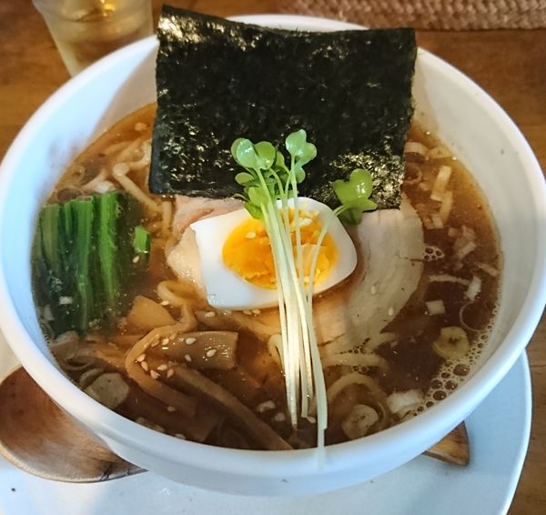 「らーめん(750円)」@らーめん ひよりの写真