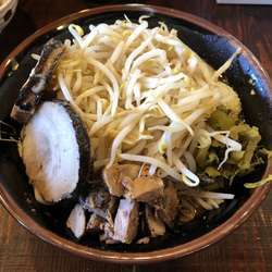 まぜそば(大)+豚２枚+生卵