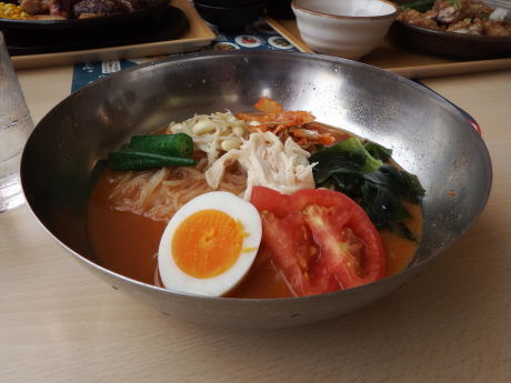「盛岡冷麺　赤」@ジョナサン 淵野辺駅前店の写真