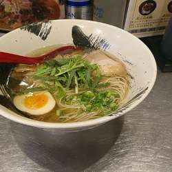 牛骨塩拉麺