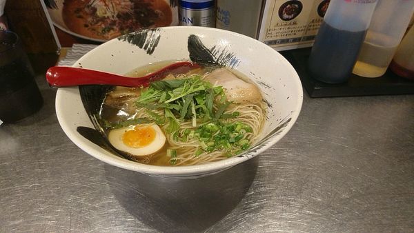 「牛骨塩拉麺」@屋台拉麺 一’s 船橋店の写真