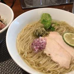 地鶏と昆布の冷やしそば+ランチセット豚ご飯