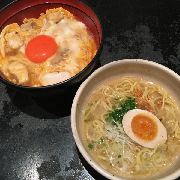 究極の親子丼＋丸鶏らーめんセット