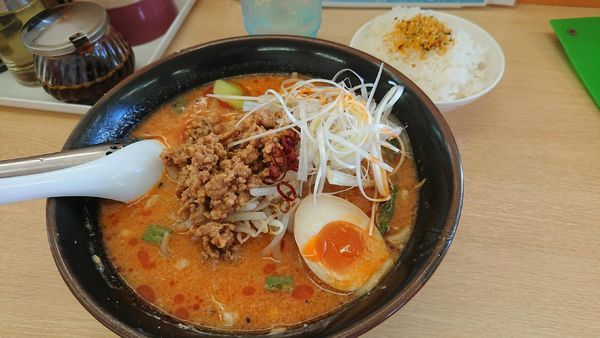 「冷やし担々麺 870円＋ご飯サービス」@くるまやラーメン 上田店の写真