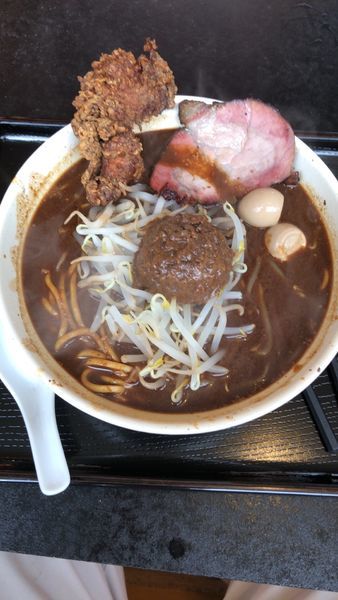 「ガッツリ濃厚黒味噌麺」@丹行味素 北新横浜本店の写真