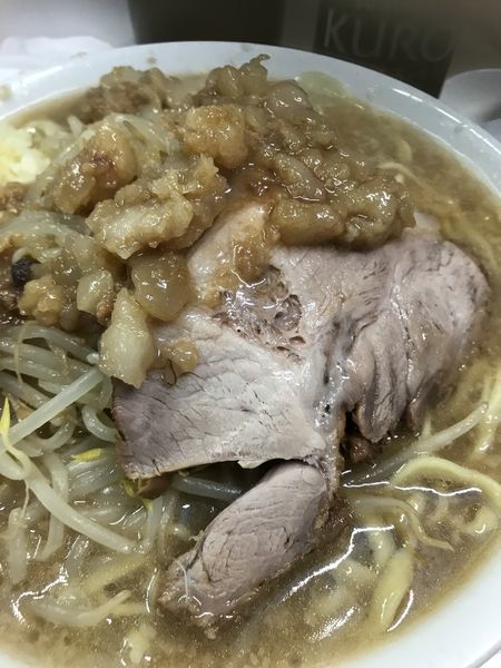「ラーメン＋生卵＋ニンニク＋あぶら」@俺の生きる道 白山店の写真