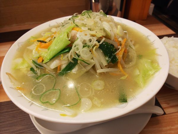 「野菜増しタンメン、Bセット」@ラーメン餃子 なか屋の写真