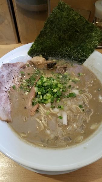 「濃厚牡蠣煮干中華そば」@麺屋 まほろ芭の写真