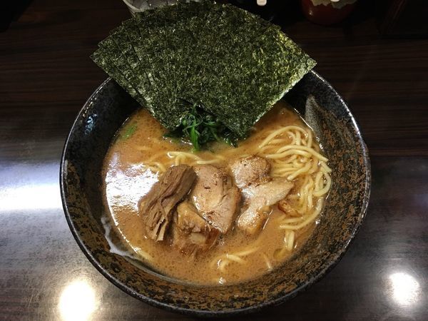 「豚骨醤油ラーメン」@麺屋 優創の写真