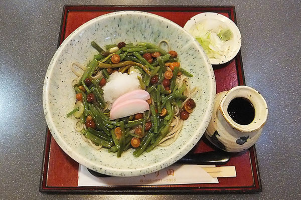 「山菜おろしそば」@そば処くり田の写真