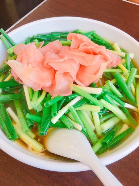 「博多ネギらーめん ネギ増 ガリ増」@手打ちらーめん 金龍の写真