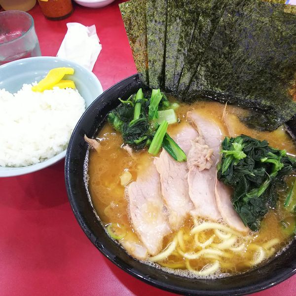 「ﾁｬｰｼｭｰ麺(並)青菜&のり増し」@杉田家 千葉祐光店の写真