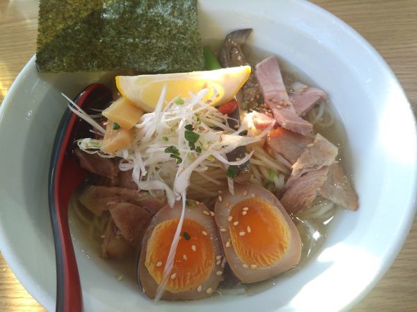 「（季節限定）冷し塩らーめん¥800」@塩らーめん専門 凛の写真