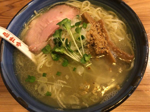 「二段仕込 塩らーめん(大盛)」@自家製麺 啜乱会の写真