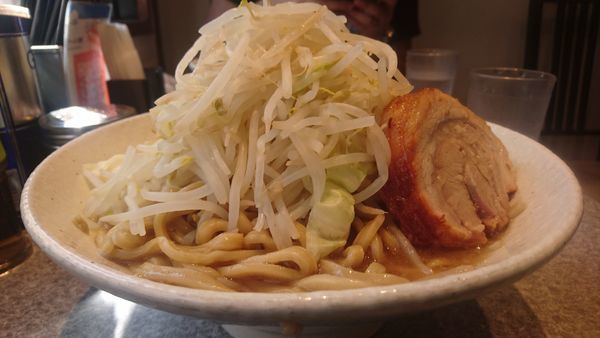 「ラーメン 大盛(450g) ニンニクマシヤサイマシ」@ラーメン宮郎の写真