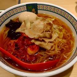 冷たいおいしいラーメン(並盛)930円