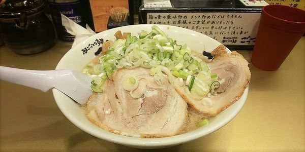 「しょうゆラーメン（750）」@超ごってり麺 ごっつ 亀戸本店の写真