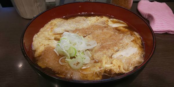 「かつ煮そば（570円）」@グル麺 東京の写真