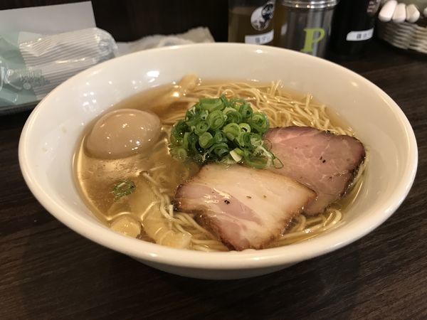「塩ラーメン＋味付けたまご」@かしわぎの写真