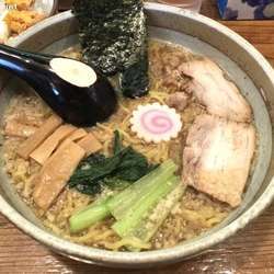 ら～めん(こってり味)チャーシュー増量 (850円)