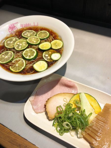 「【限定】すだちの冷たい中華そば」@中華蕎麦 瑞山（ZUIZAN）の写真