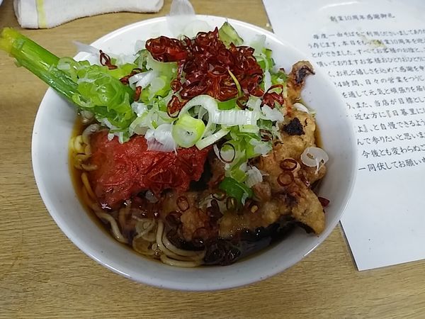 「ジャンボゲソ、紅しょうが　そば」@一由そば 日暮里店の写真