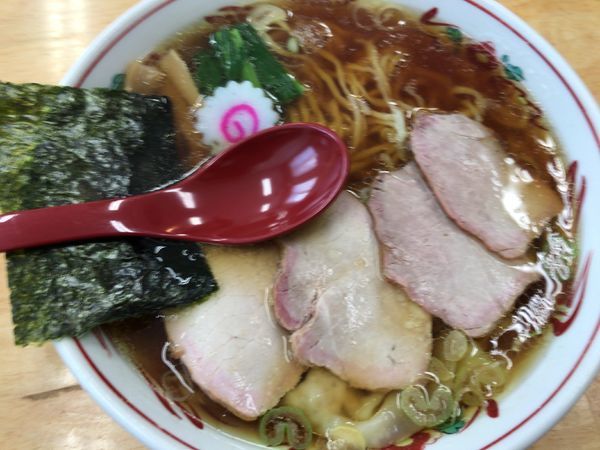 「ワンタン麺830円」@とら食堂 松戸分店の写真