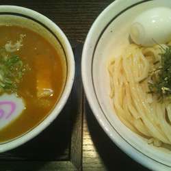 カレーつけめん（味玉付き）