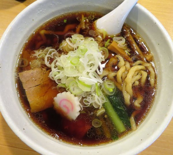 「正油＋ネギ（800円）」@自家製手打ち麺 粋やの写真