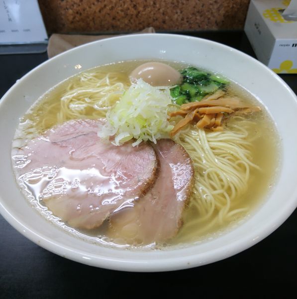 「塩ラーメン 味つけ玉子」@麺処 たまりやの写真