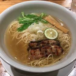 鶏塩ラーメン