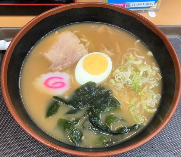 「煮干しラーメン（￥450）」@名代 富士そば しのばず店の写真