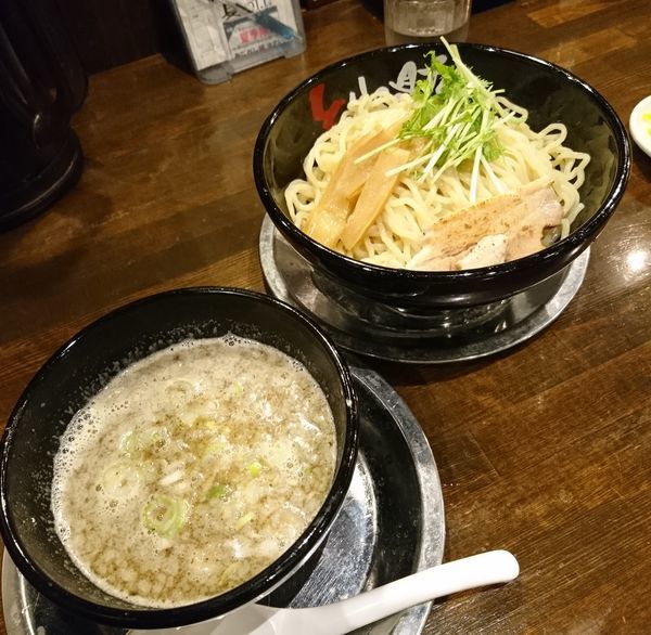「濃厚鶏つけ麺大盛」@とりの助 上里店の写真