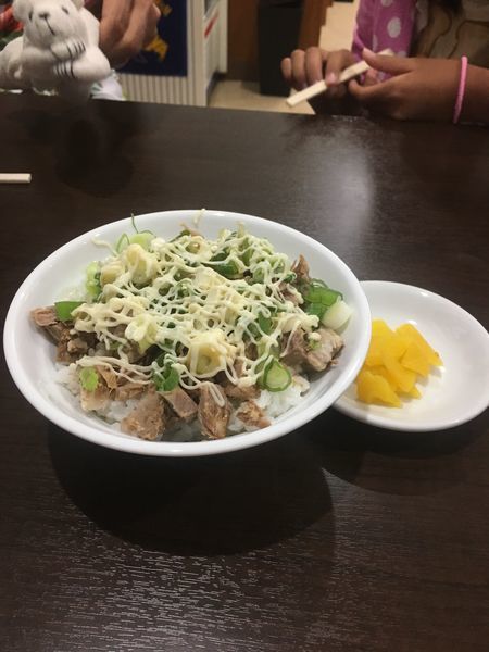 「ミニチャーシュー丼」@らーめん あら志の写真