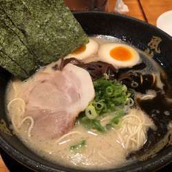 黒マー油らーめん