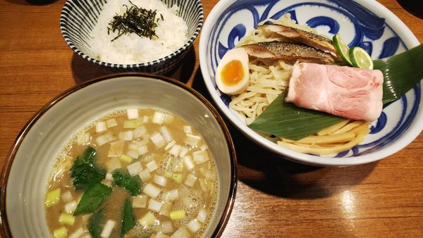 「秋のサンマと月見のつけ麺」@寿製麺よしかわ 川越店の写真