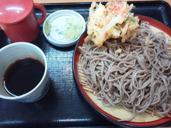 「かき揚げせいろ大盛 640円」@そば処吉野家 463号線BP和ケ原店の写真